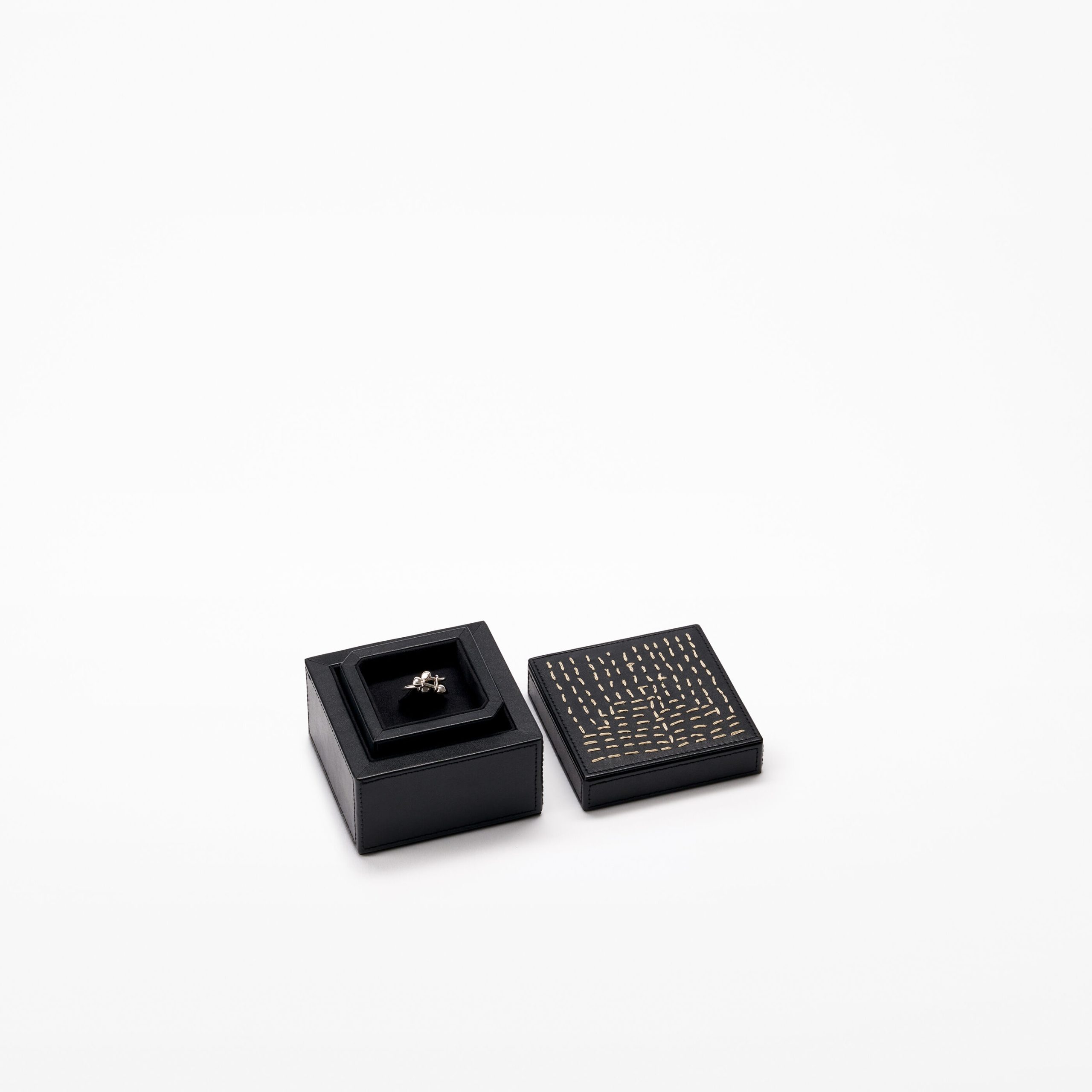 Silver ring - Image 3