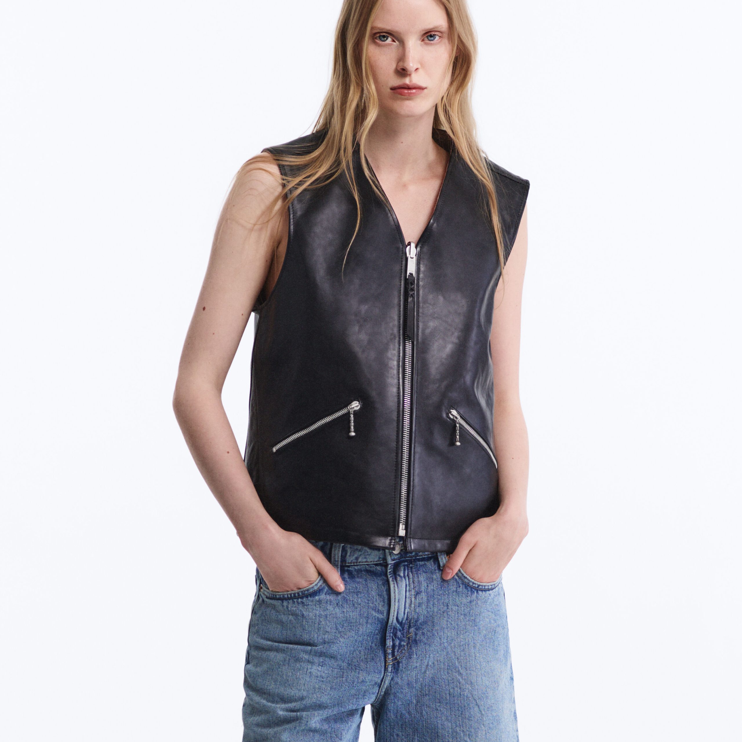 The Rizon Leather Vest - Image 3